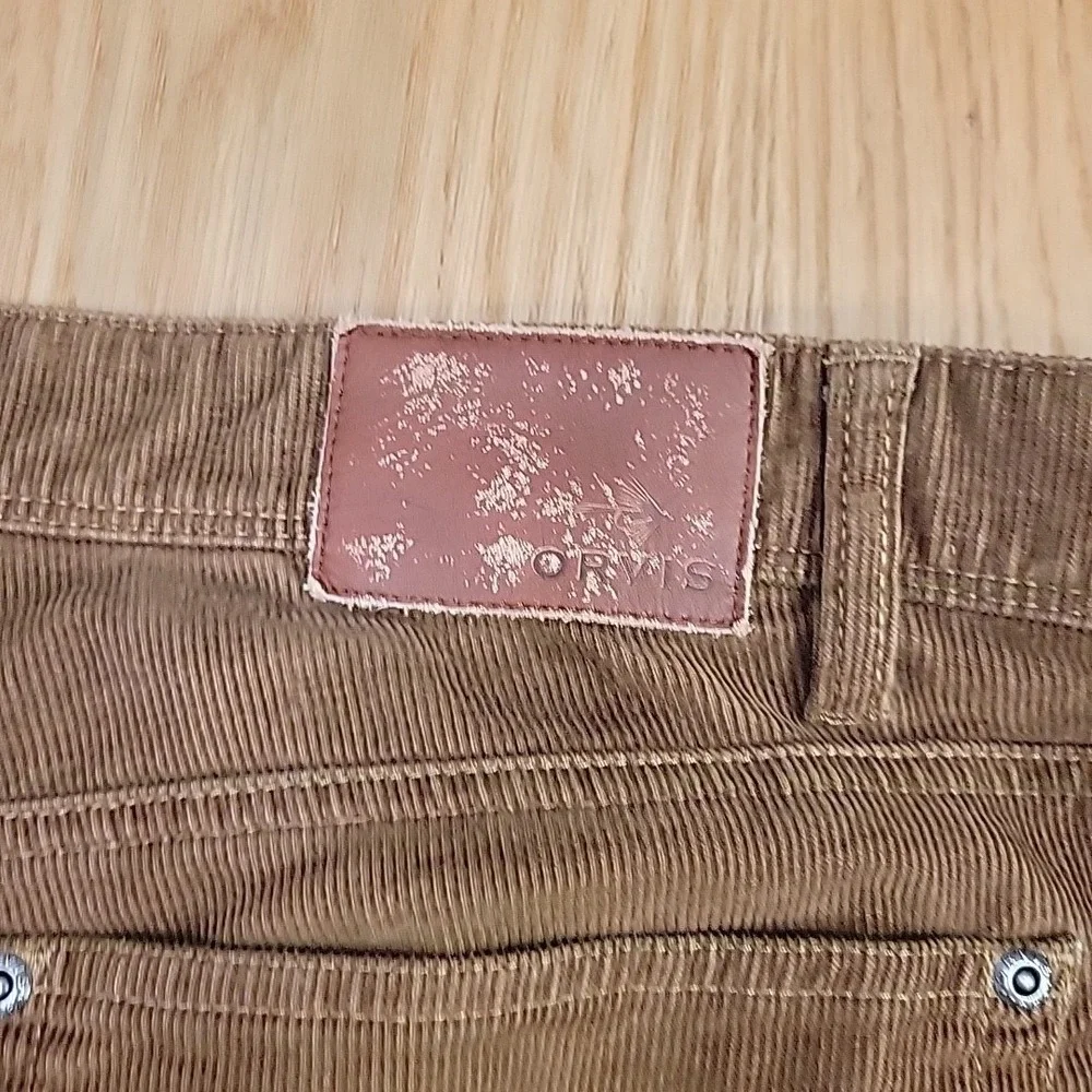 Orvis Corduroy Pants Men's‎ Size 42x32 Brown Flat Front Straight Leg Five Pocket